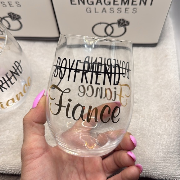 Brand New In Box Set of 2 Greenline Glassware Engagement Glasses “Fiancé” - Picture 3 of 4
